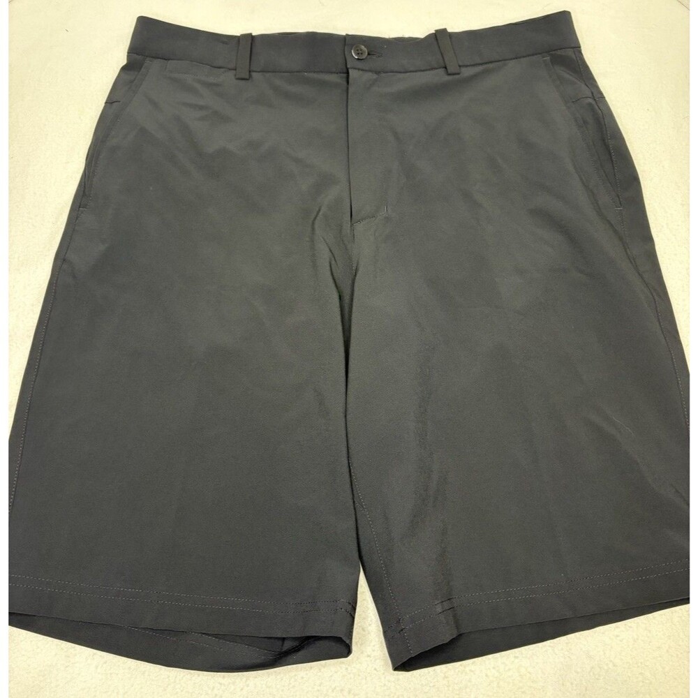 Men’s Size 34 Black Nike Tour Performance Dri-Fit Shorts With Belt Loop Logo